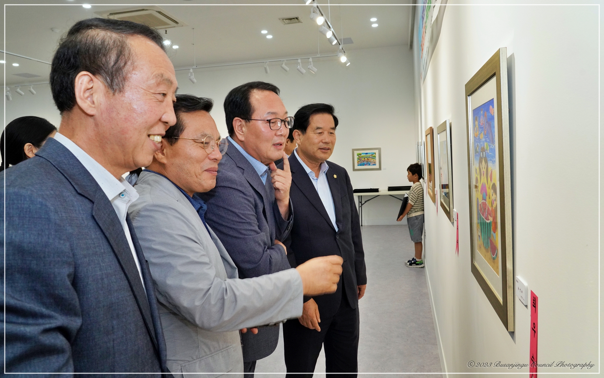 제32회 초중고생 그림그리기 및 문학백일장 우수작품 전시회 및 시상식 3번째