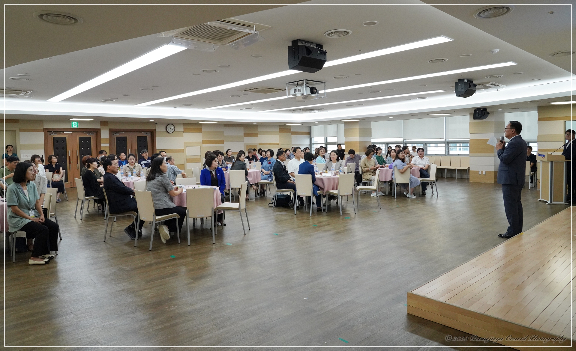 의원연구단체 - 부산진구의회 노인복지정책연구회 주관 노인지원주택 전문가 초청 강연 1번째