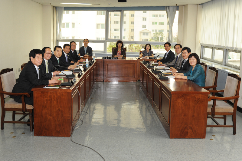 제221회 정례회 예산결산특별위원회  1번째