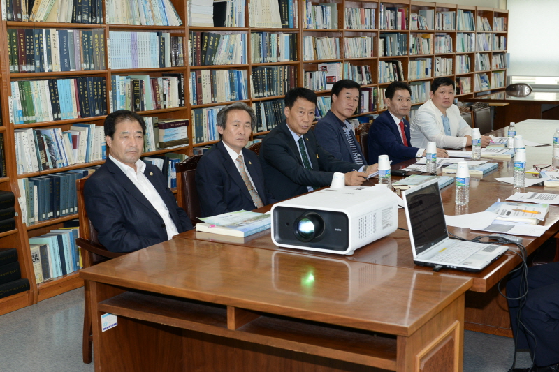 초선의원 발전연구회 2번째