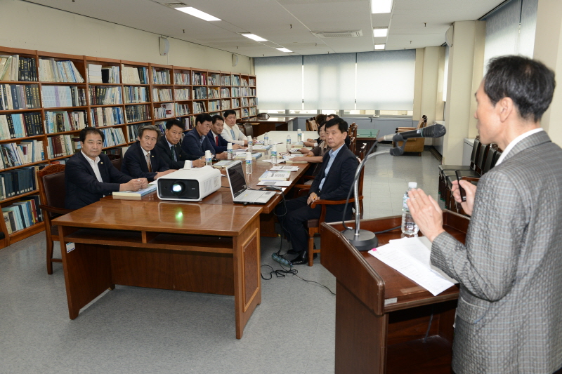 초선의원 발전연구회 4번째