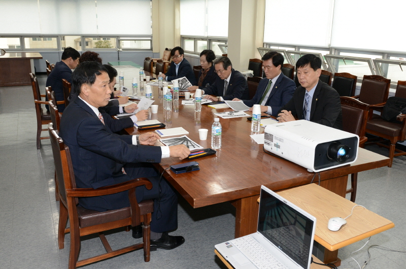 초선의원 발전연구회 2번째